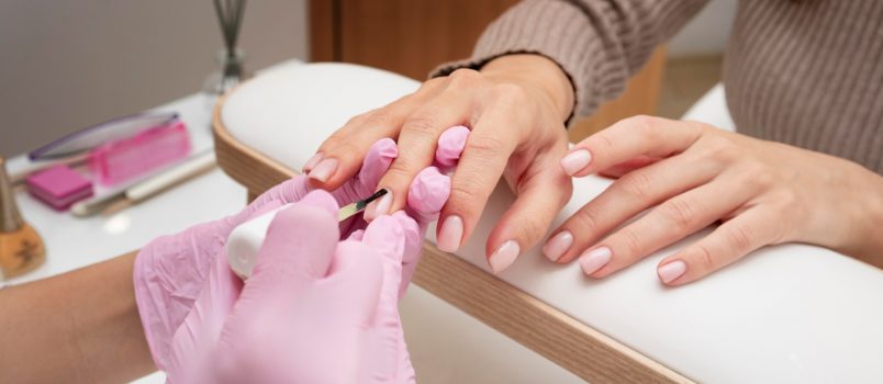 hoc-nghe-lam-mong-tay